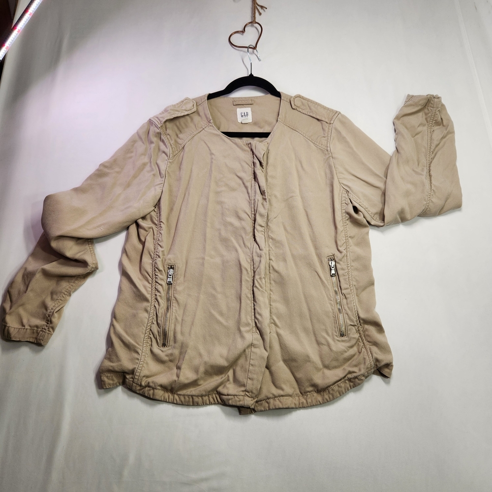 ⭐ Gap Women’s Iconic Khaki Moto Utility Jacket – Neutral - Size XL Minimalist